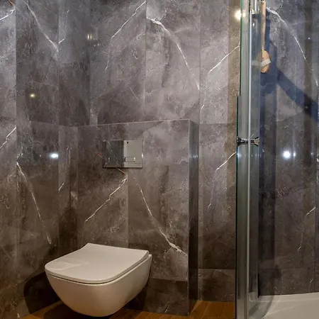 Hotel Apartament Przy Manufakturze - Centrum *